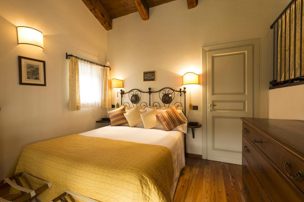 Locanda Del Pilone Alba  Dış mekan fotoğraf