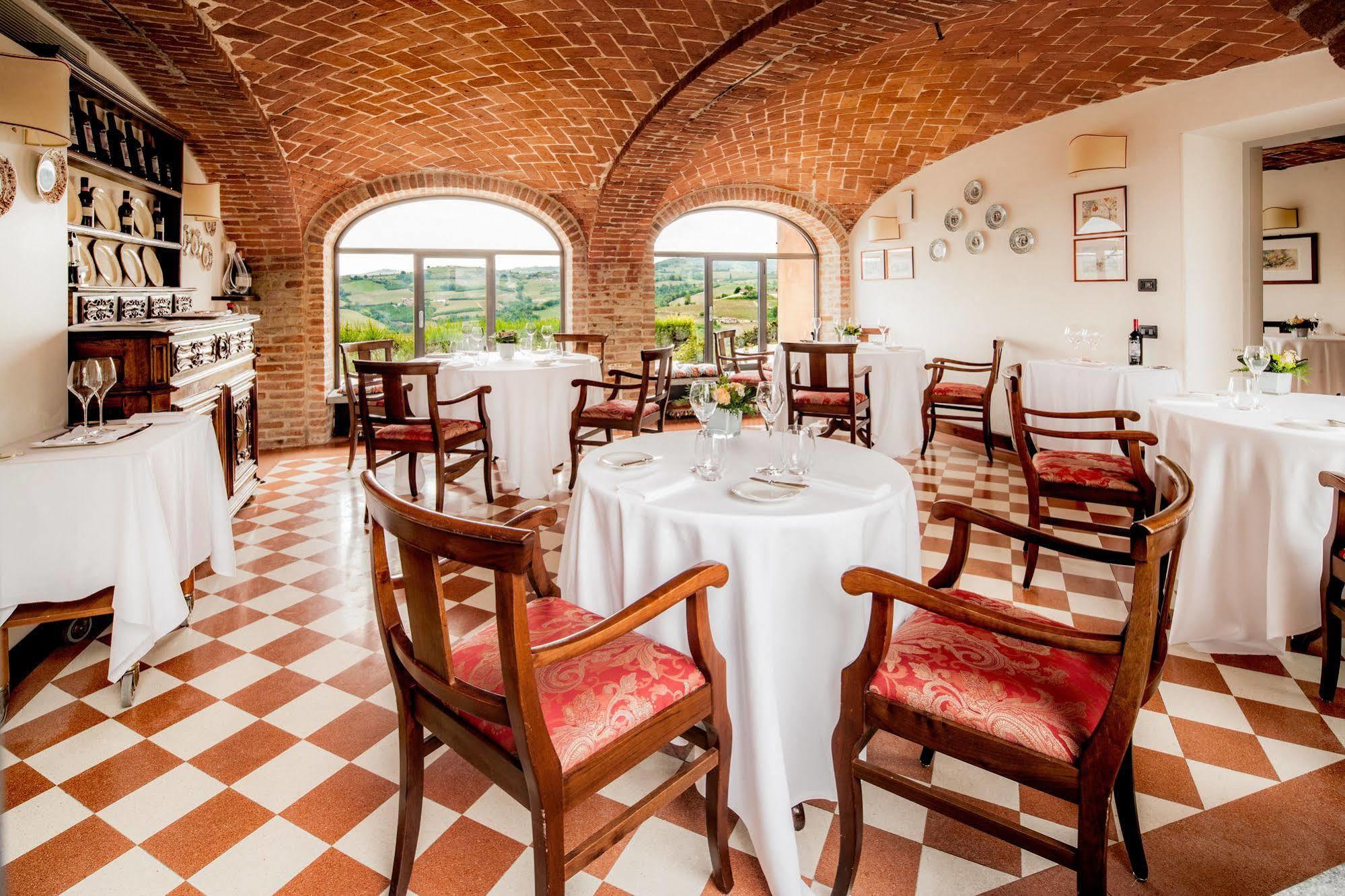 Locanda Del Pilone Alba  Dış mekan fotoğraf