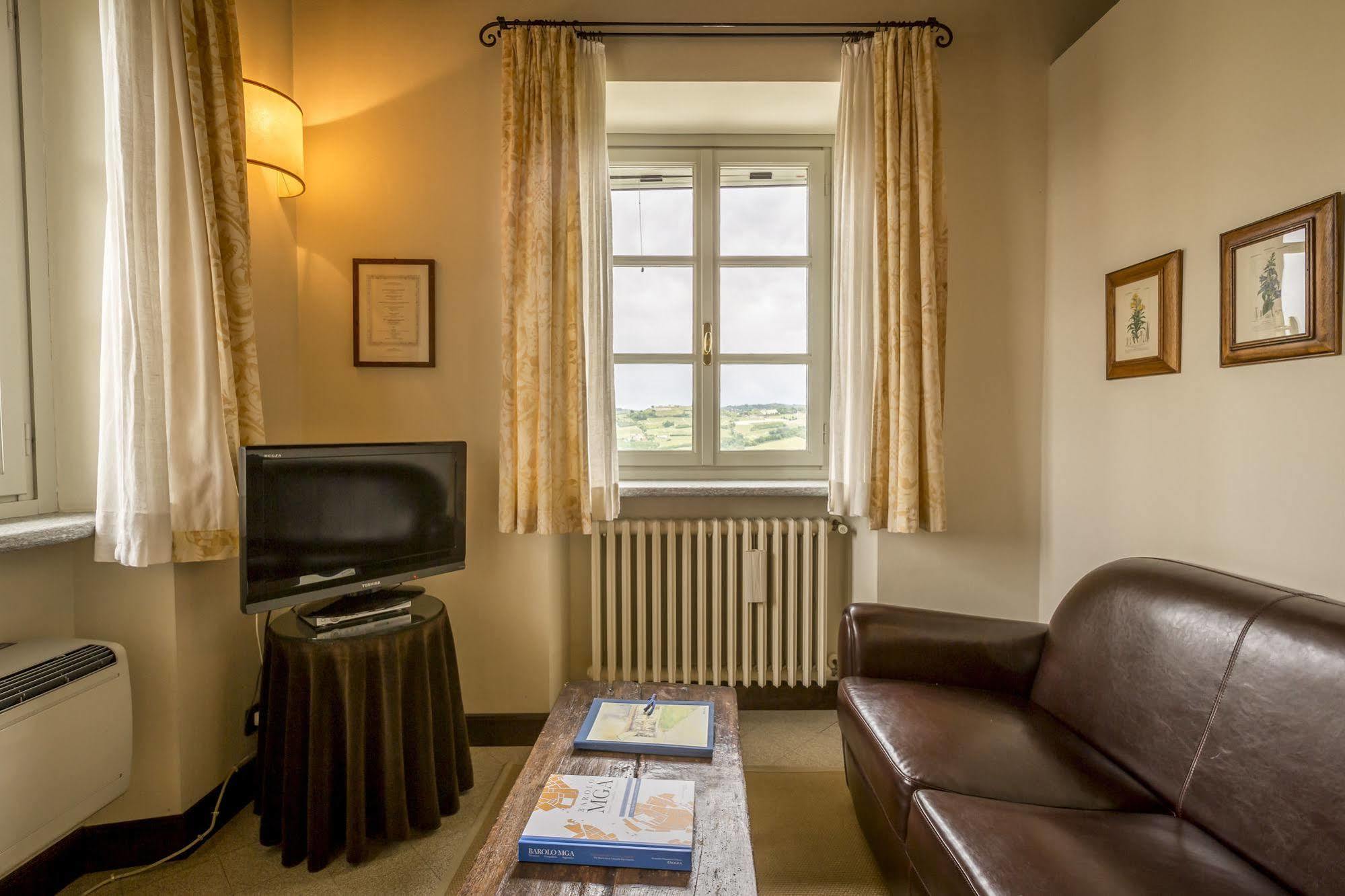 Locanda Del Pilone Alba  Dış mekan fotoğraf